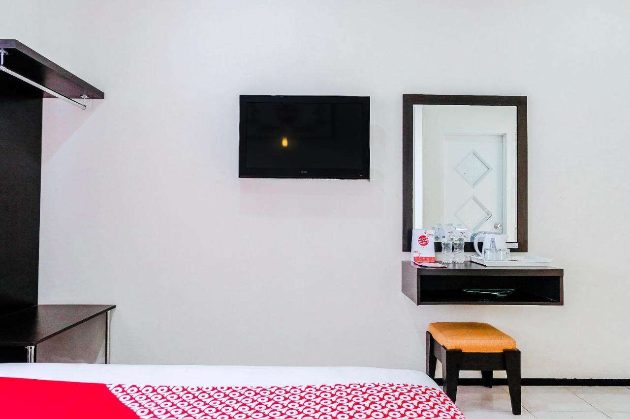 Oyo 803 Toetie Hotel Batu  Εξωτερικό φωτογραφία