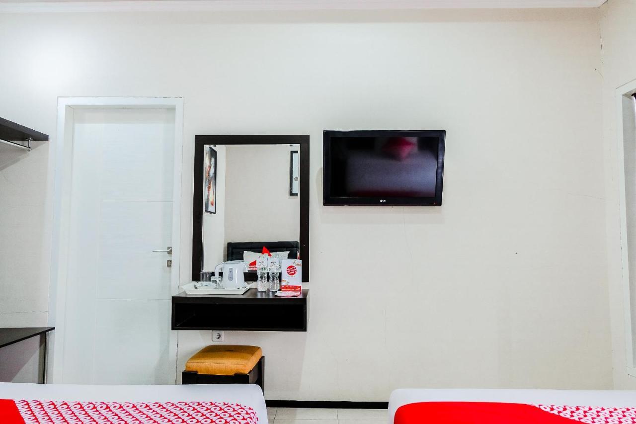 Oyo 803 Toetie Hotel Batu  Εξωτερικό φωτογραφία